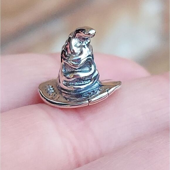 925 Silver Harry Potter Sorting Hat Charm - Picture 2 of 9
